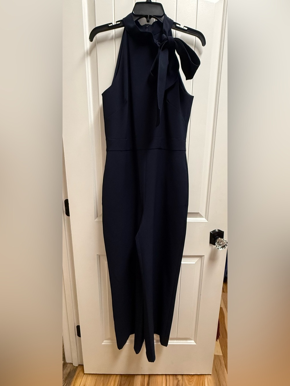 Vince Camuto Navy Wide Leg Bow Neck Jumpsuit Romper Size 8 Sleeveless Chic